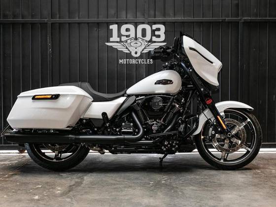 HARLEY-DAVIDSON STREET GLIDE 